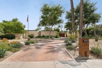 8709 11th Ave, Phoenix, AZ 85021