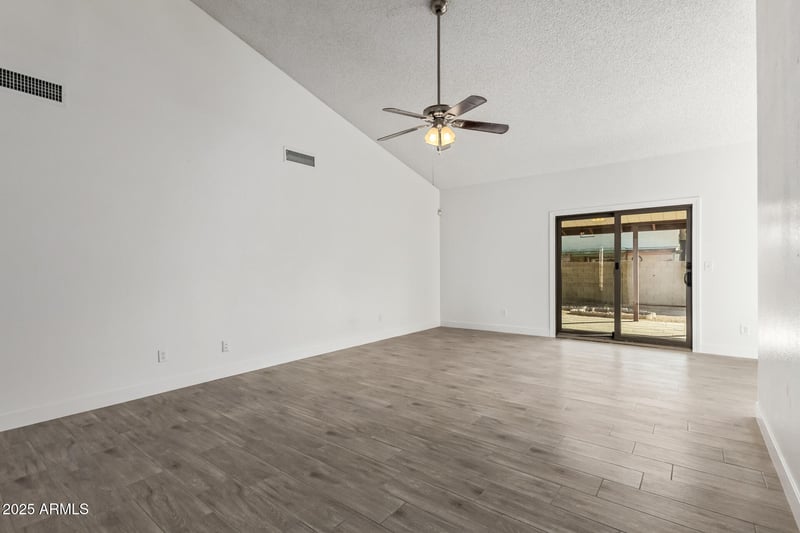 8709 Cambridge Ave, Phoenix, AZ 85037