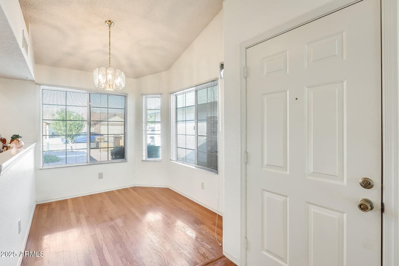 8709 Saint John Rd, Peoria, AZ 85382