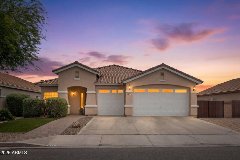871 Harold Dr, San Tan Valley, AZ 85140