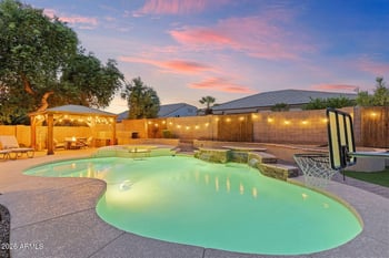 8710 E Hobart St, Mesa, AZ 85207