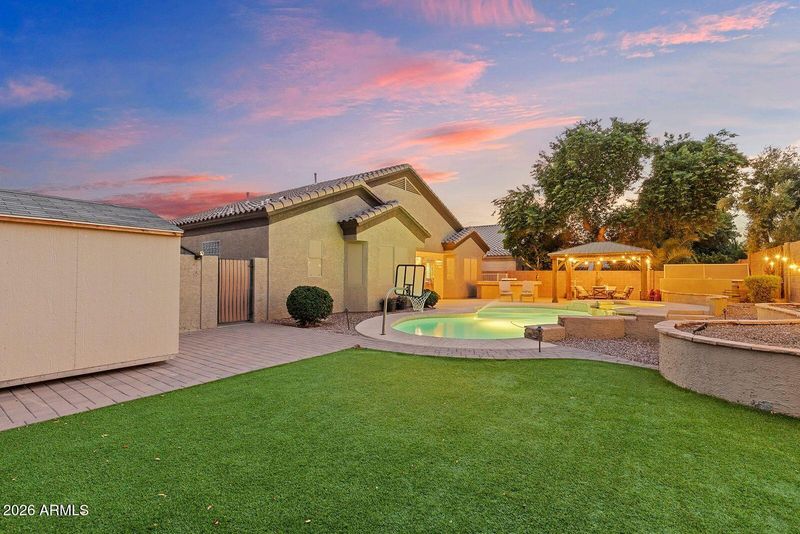 8710 E Hobart St, Mesa, AZ 85207