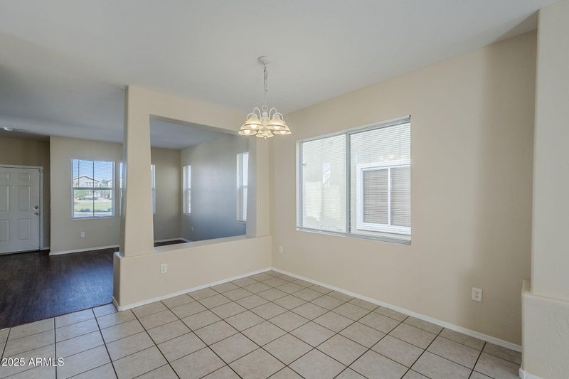 8711 E Kiva Ave, Mesa, AZ 85209