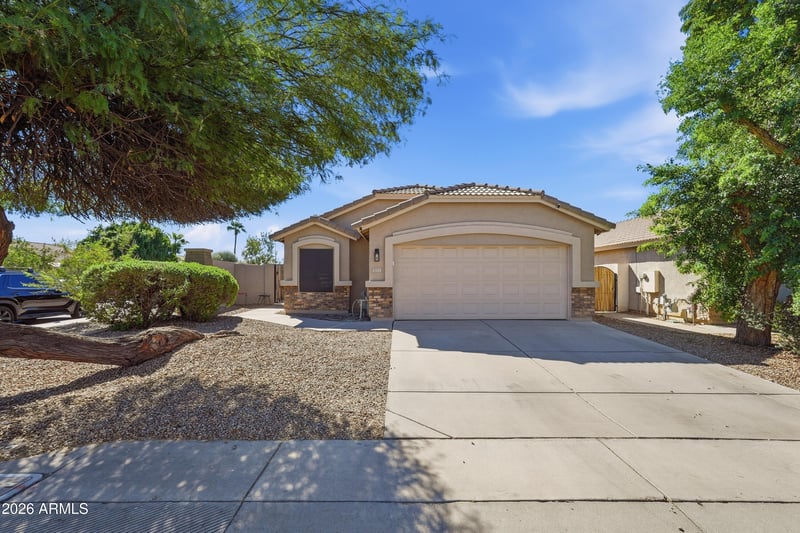 8711 E Nido Ave, Mesa, AZ 85209