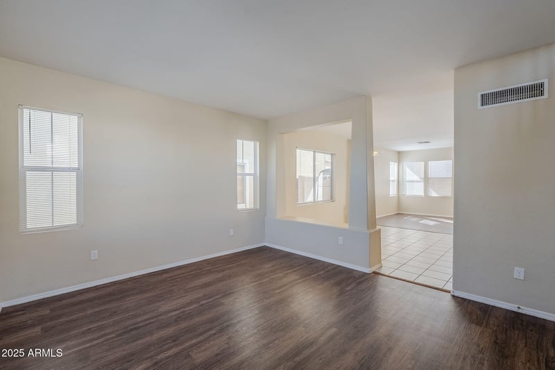 8711 Kiva Ave, Mesa, AZ 85209