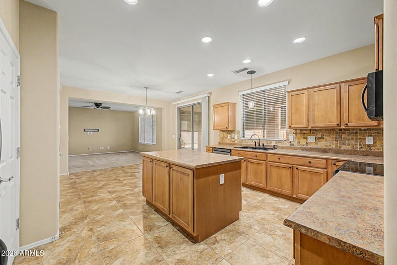 8711 N 182nd Ln, Waddell, AZ 85355