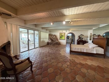 8712 E Main St, Mesa, AZ 85207