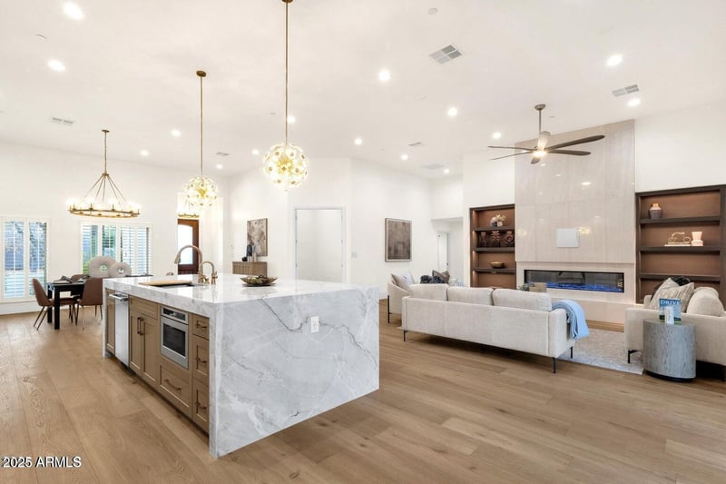 8713 80th --, Scottsdale, AZ 85258