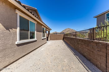 8713 170th Ave, Goodyear, AZ 85338