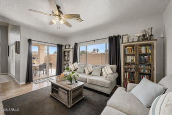 8713 Lisbon Ln, Peoria, AZ 85381
