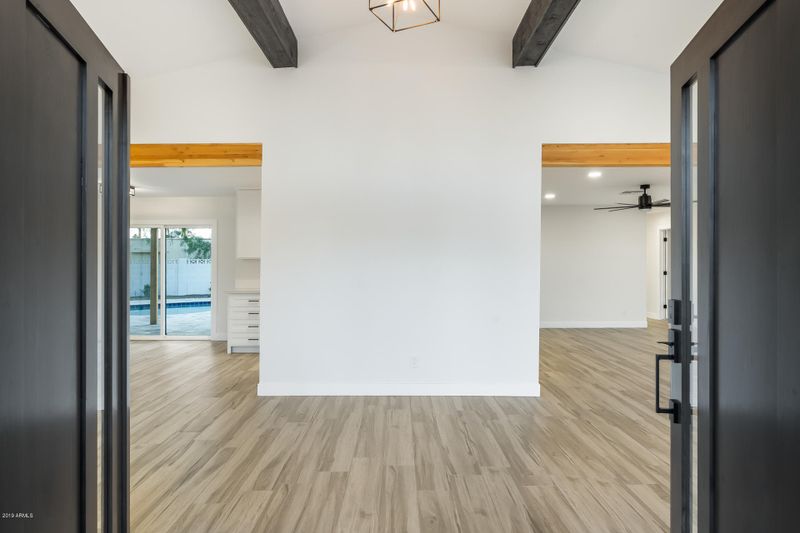 8715 E Mackenzie Dr, Scottsdale, AZ 85251