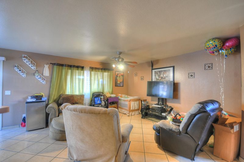 8715 W Palm Ln, Phoenix, AZ 85037