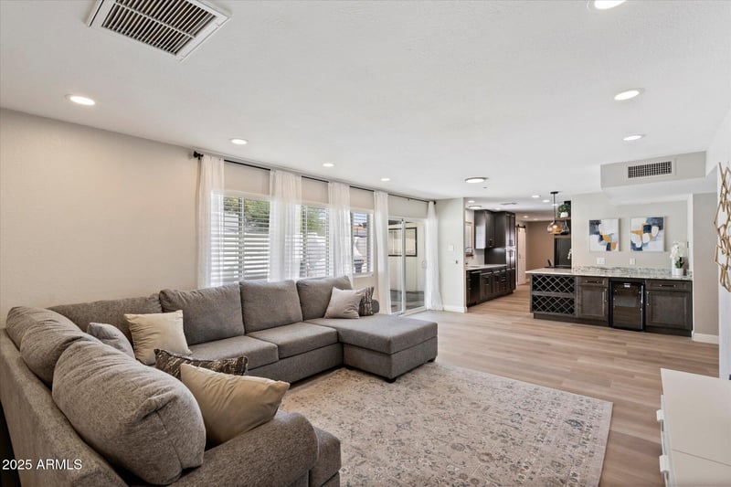8716 Mitchell Dr, Scottsdale, AZ 85251
