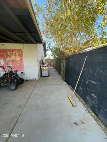 8717 Roma Ave, Phoenix, AZ 85037