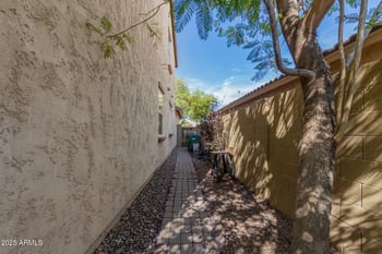 8718 180th Dr, Waddell, AZ 85355