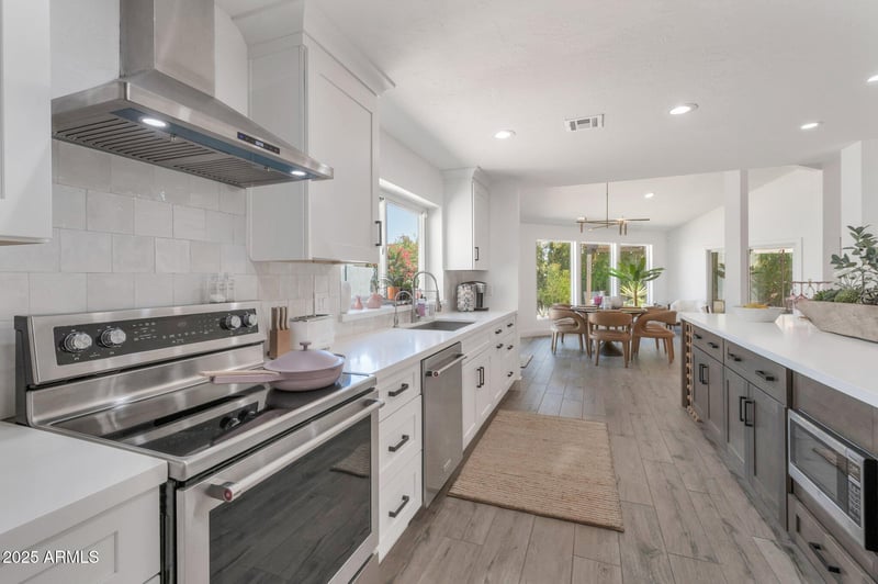 8719 San Marino Dr, Scottsdale, AZ 85258