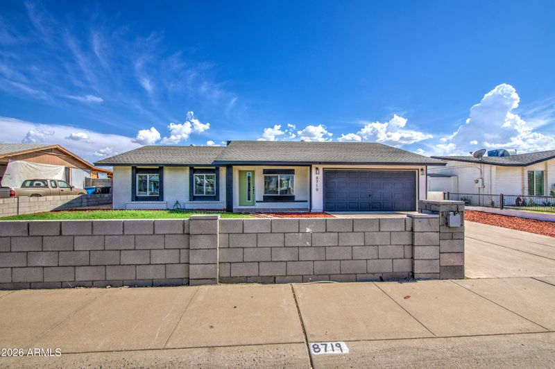 8719 W Avalon Dr, Phoenix, AZ 85037