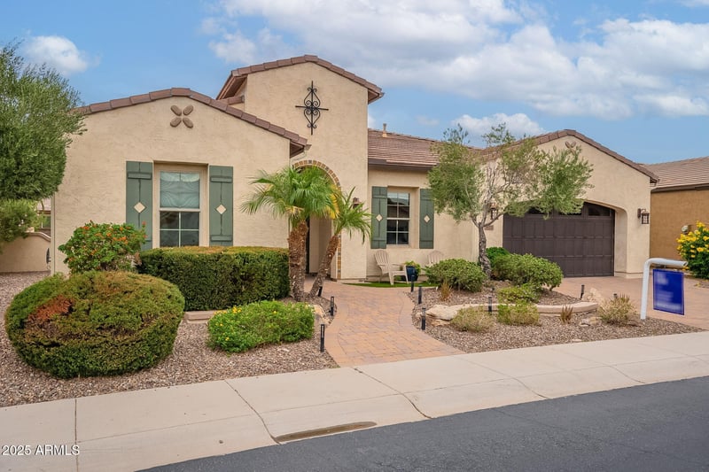 872 Harmony Way, Queen Creek, AZ 85140