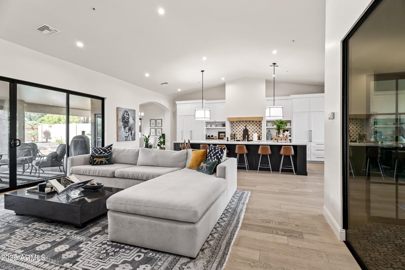 8720 San Vicente Dr, Scottsdale, AZ 85258