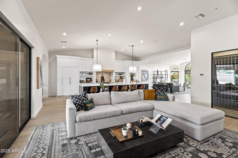 8720 San Vicente Dr, Scottsdale, AZ 85258