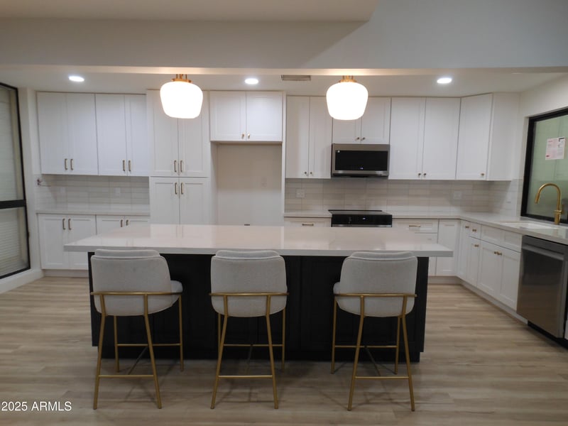 8722 Devonshire Ave, Scottsdale, AZ 85251
