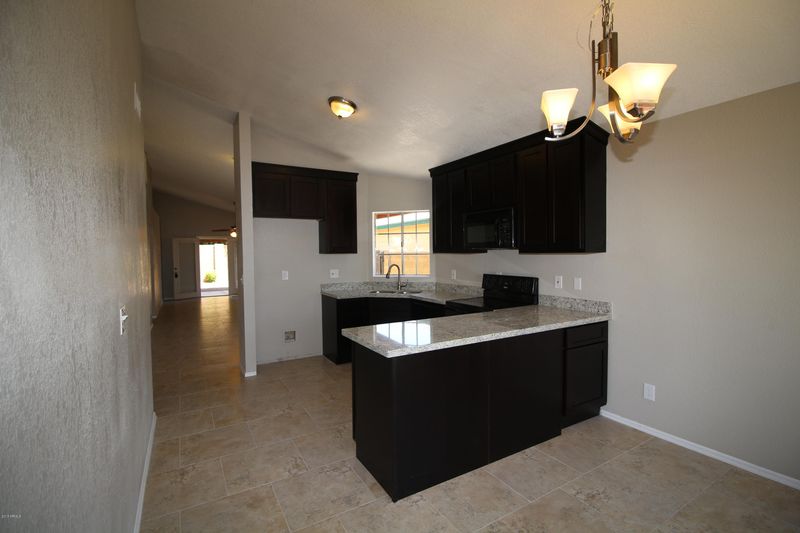 8722 W Saint John Rd, Peoria, AZ 85382