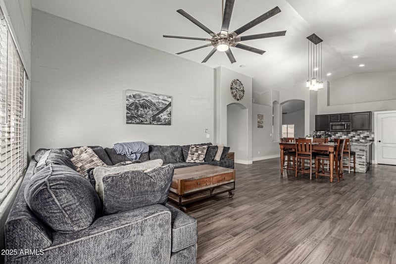 8723 Posada Ave, Mesa, AZ 85212