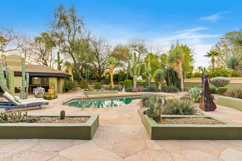 8724 68th St, Paradise Valley, AZ 85253