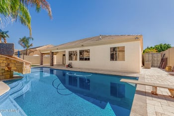 8724 Hillview St, Mesa, AZ 85207