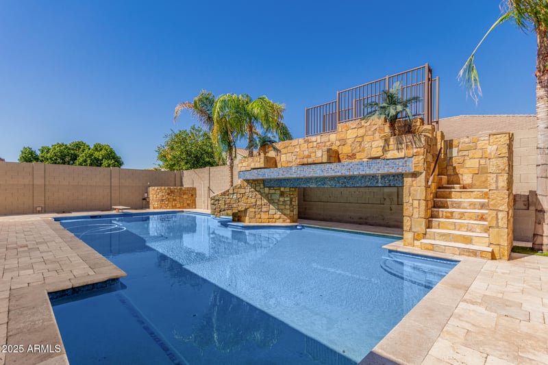 8724 Hillview St, Mesa, AZ 85207