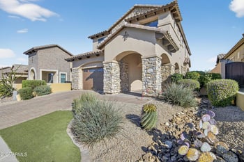 8724 Ivy St, Mesa, AZ 85207