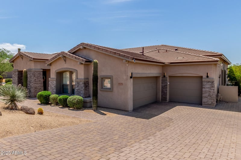 8725 Menlo Cir, Mesa, AZ 85207