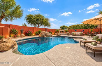 8729 W Tonopah Dr, Peoria, AZ 85382