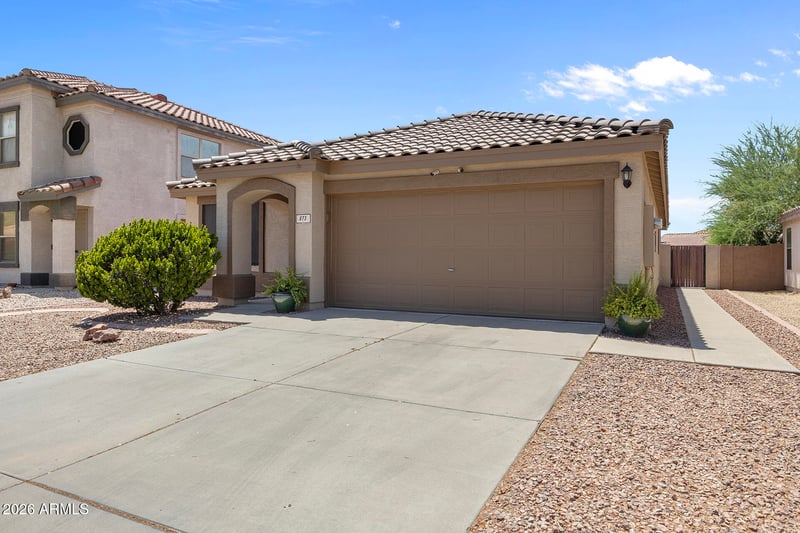 873 E Saratoga St, Gilbert, AZ 85296