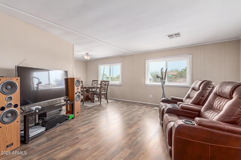 8730 Dewan Ave, Mesa, AZ 85208
