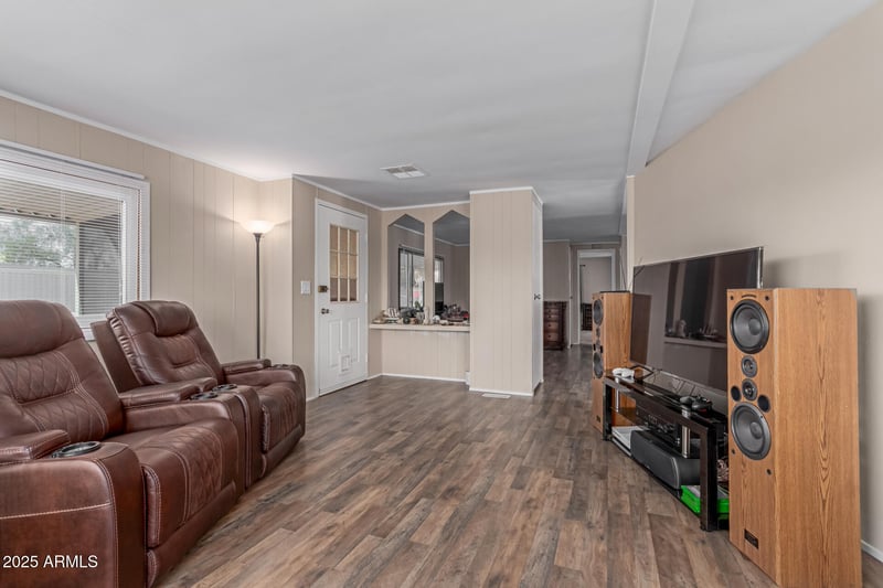 8730 Dewan Ave, Mesa, AZ 85208