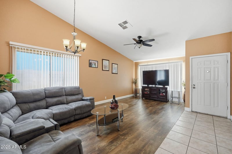 8730 Ocotillo Rd, Glendale, AZ 85305