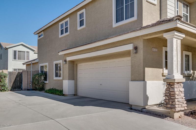 8732 E Kilarea Ave, Mesa, AZ 85209