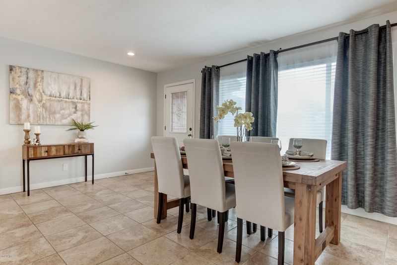8732 E Valley View Rd, Scottsdale, AZ 85250