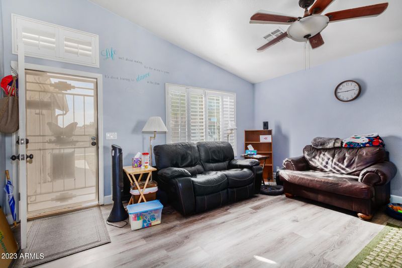 8733 N 112th Ave, Peoria, AZ 85345