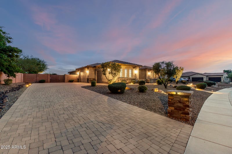 8733 Villa Lindo Dr, Peoria, AZ 85383