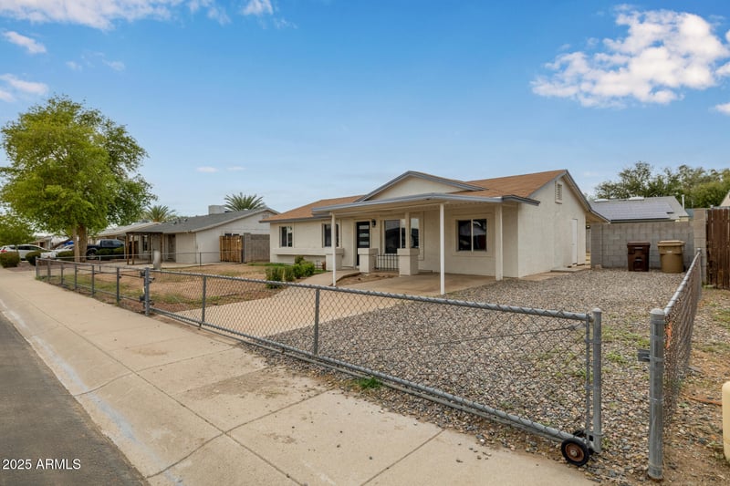 8734 Sahuaro Dr, Peoria, AZ 85345