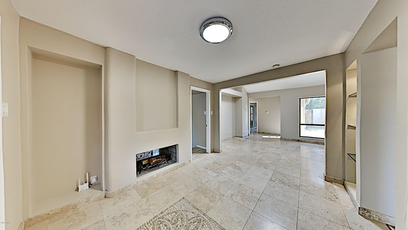 8735 N Drey Ln, Phoenix, AZ 85021