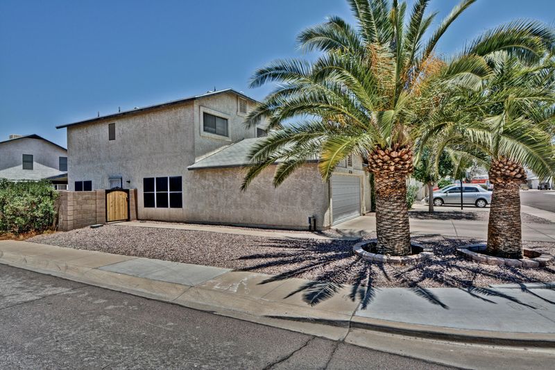 8736 W Willowbrook Dr, Peoria, AZ 85382