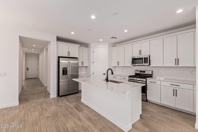 8737 S 170th Ave, Goodyear, AZ 85338