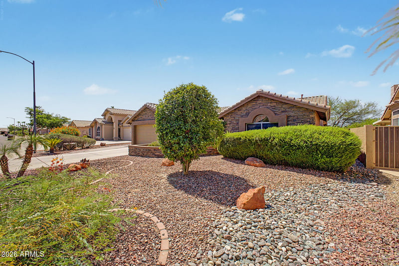 8737 W Mcrae Way, Peoria, AZ 85382