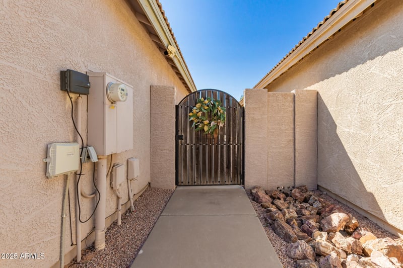 8739 Natal Cir, Mesa, AZ 85209