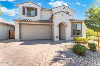 8740 San Miguel Ave, Glendale, AZ 85305