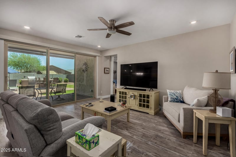 8741 185 Ave, Waddell, AZ 85355