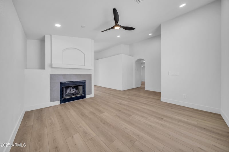 8742 114th Ave, Peoria, AZ 85345